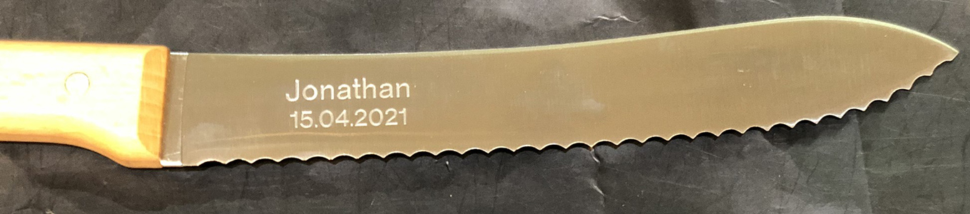 plaque engraving